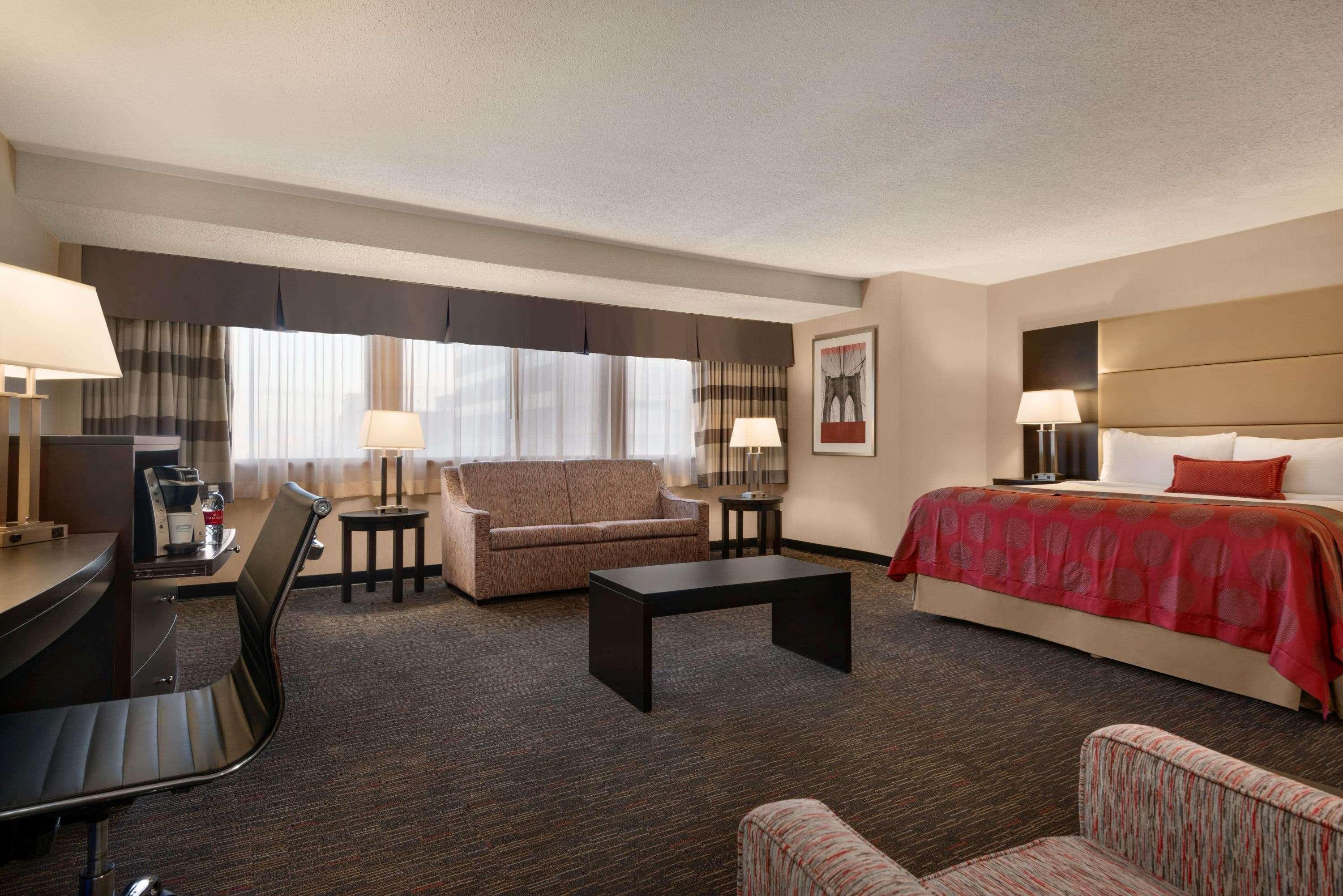 Ramada Plaza By Wyndham Regina Downtown Hotell Eksteriør bilde