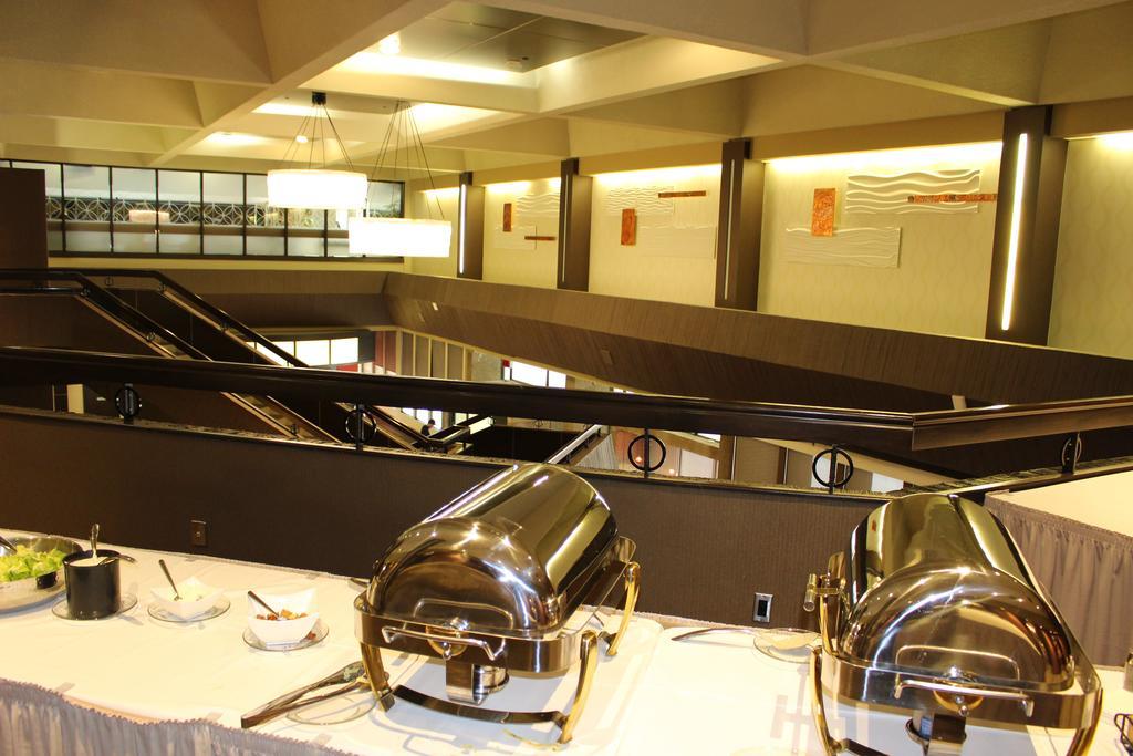 Ramada Plaza By Wyndham Regina Downtown Hotell Eksteriør bilde