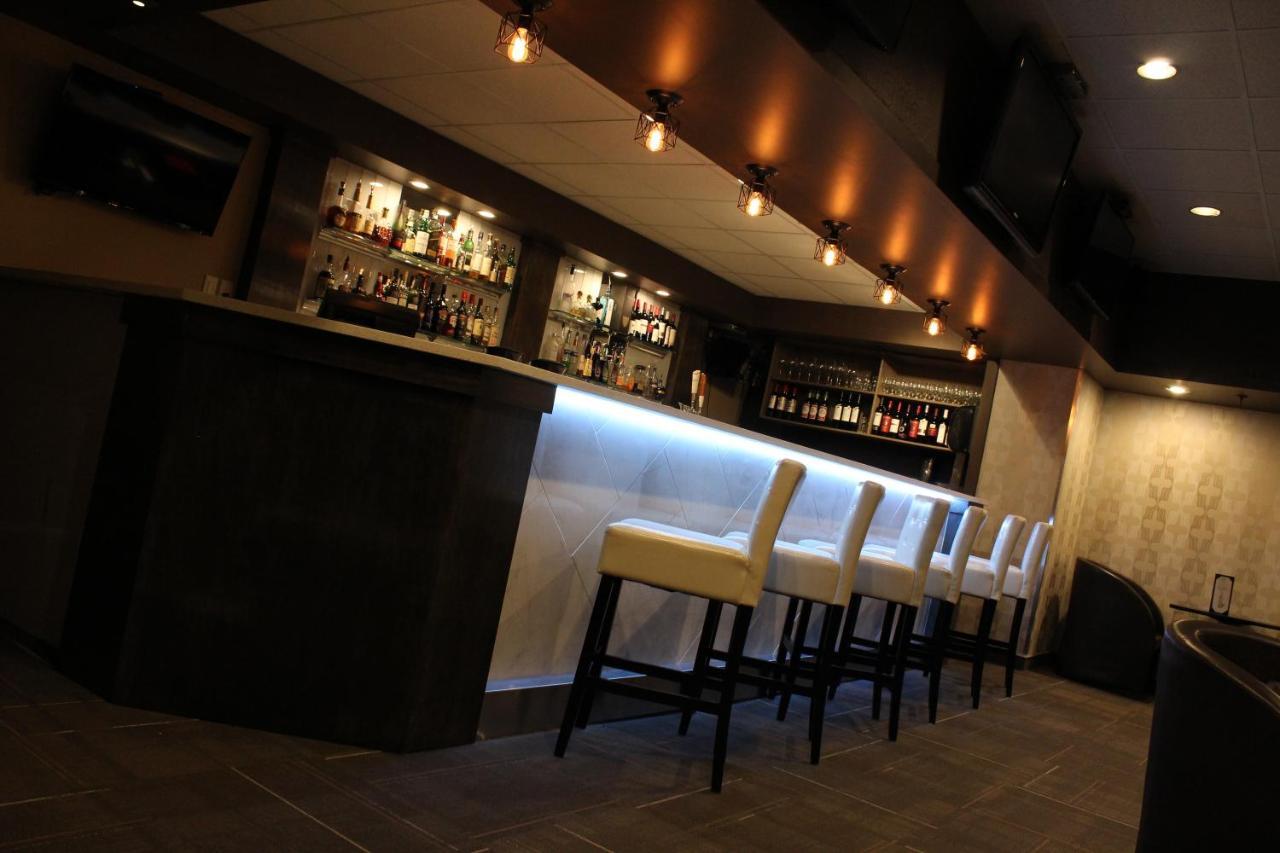 Ramada Plaza By Wyndham Regina Downtown Hotell Eksteriør bilde